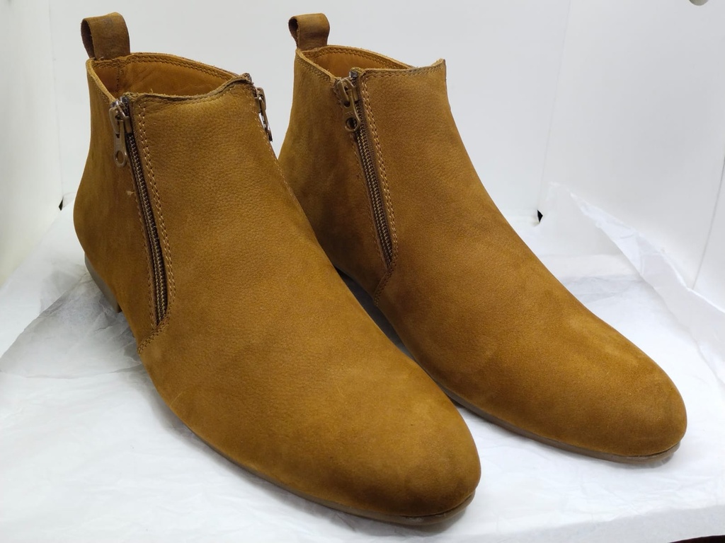Suede leather flat sole zipper Chelsea JM